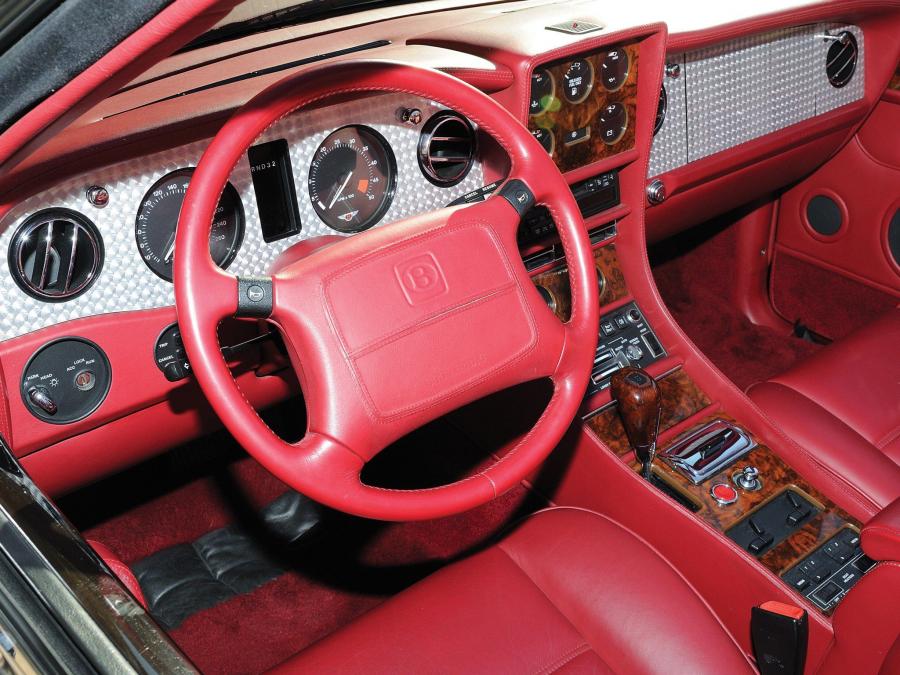 Интерьер Bentley Azure 1995 года  (WW) (фото 9 из 22)